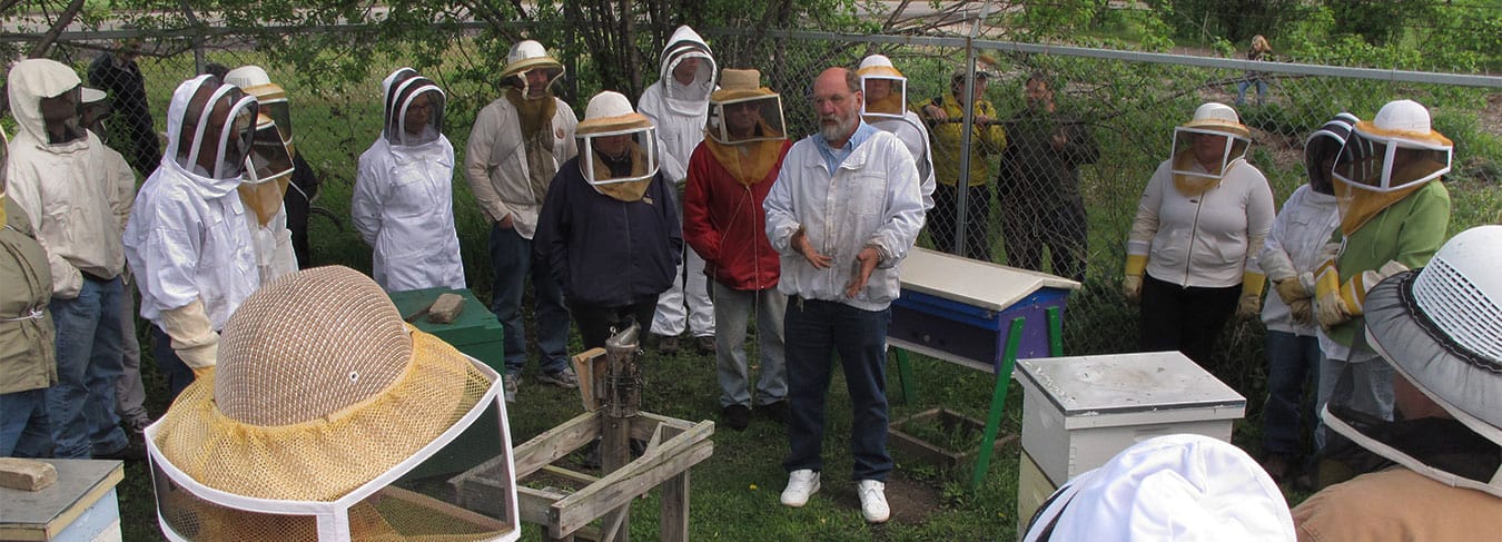 MHBA beekeeper class
